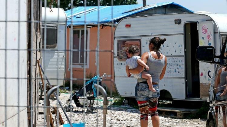 Rom, criminalità e gli stucchevoli sermoni "antirazzisti"