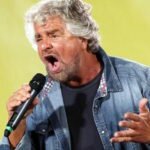 Ecco tutti gli insulti che si sono scambiati M5S e PD