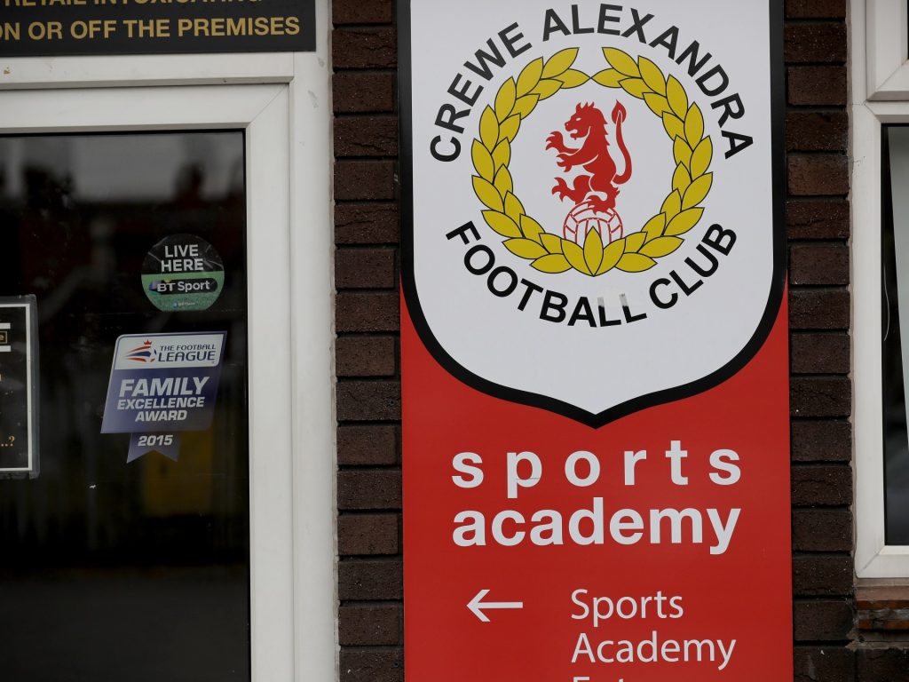 Barry Bennell, ex allenatore e pedofilo seriale, muore in una prigione del Regno Unito