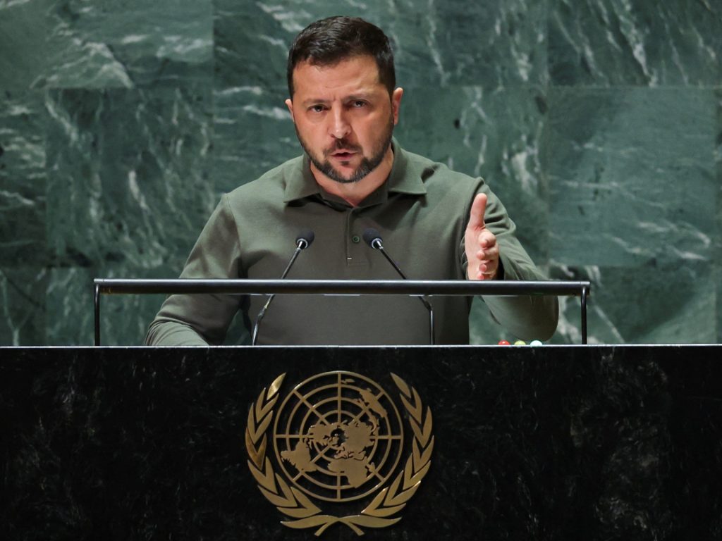 Zelenskyj esorta all’unità globale contro la Russia nel discorso all’Assemblea generale delle Nazioni Unite