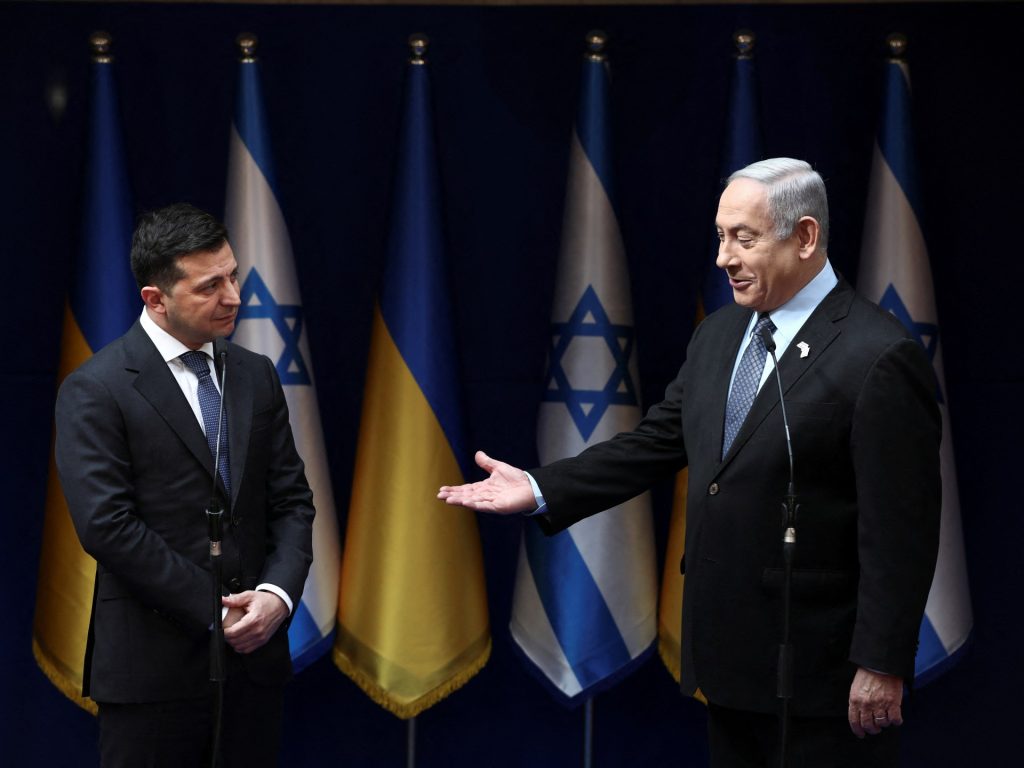 Zelenskyy ucraino e Netanyahu israeliano discutono del sostegno israeliano a Kiev