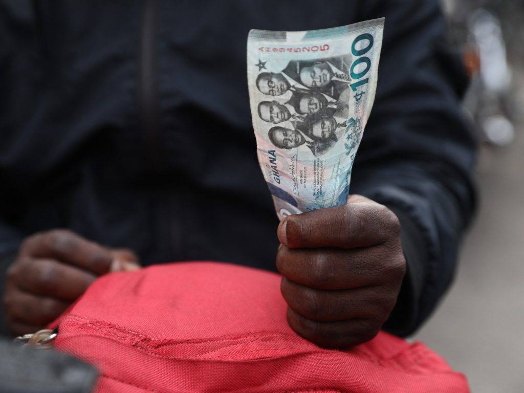 La mancanza di reti di sicurezza danneggia i più vulnerabili del Ghana mentre i problemi economici si aggravano