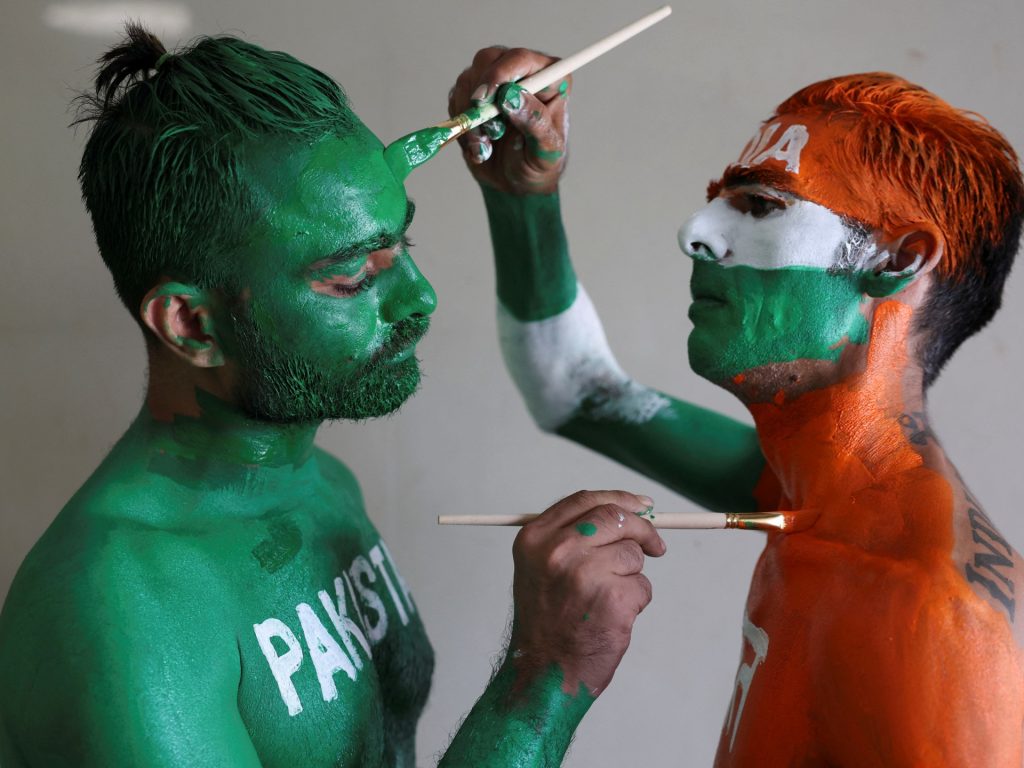 "La pressione aumenta": come i tifosi di cricket di India e Pakistan vedono la loro rivalità