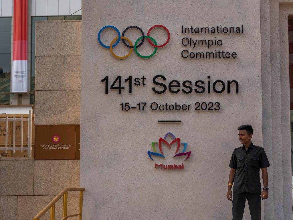 Il CIO sospende il Comitato Olimpico russo sugli organismi sportivi in ​​Ucraina