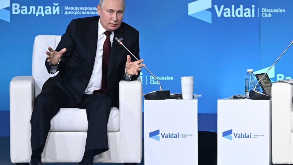 Putin suggerisce che la Russia potrebbe tornare ai test nucleari