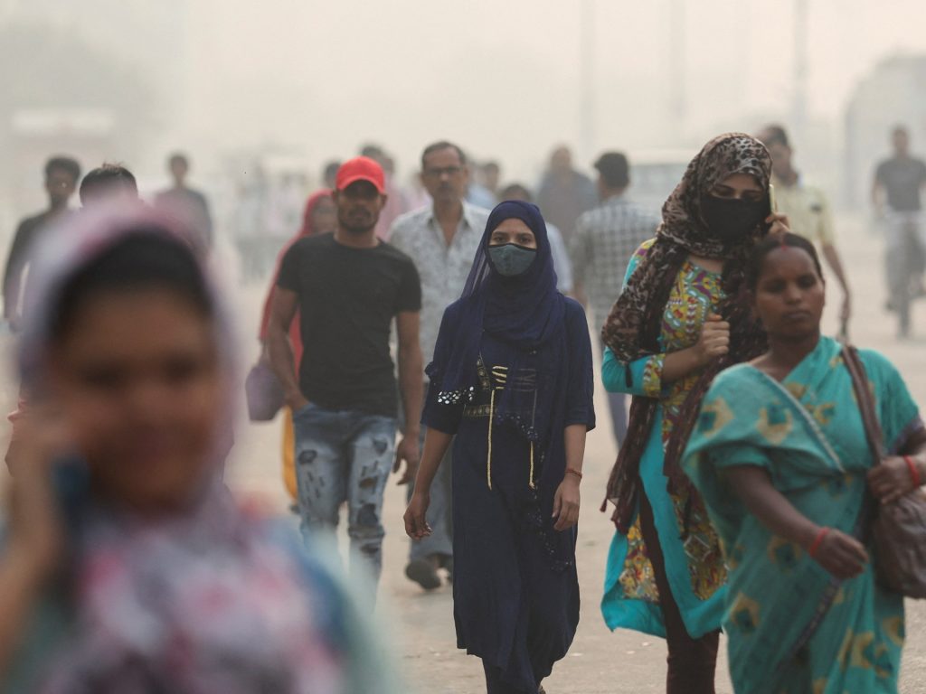 La pericolosa qualità dell’aria costringe alla chiusura delle scuole in India e Pakistan
