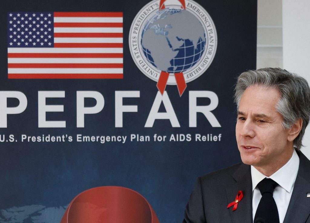 Per 20 anni, questo piano di soccorso contro l’AIDS ha goduto di un ampio sostegno da parte degli Stati Uniti.  Cosa è cambiato?