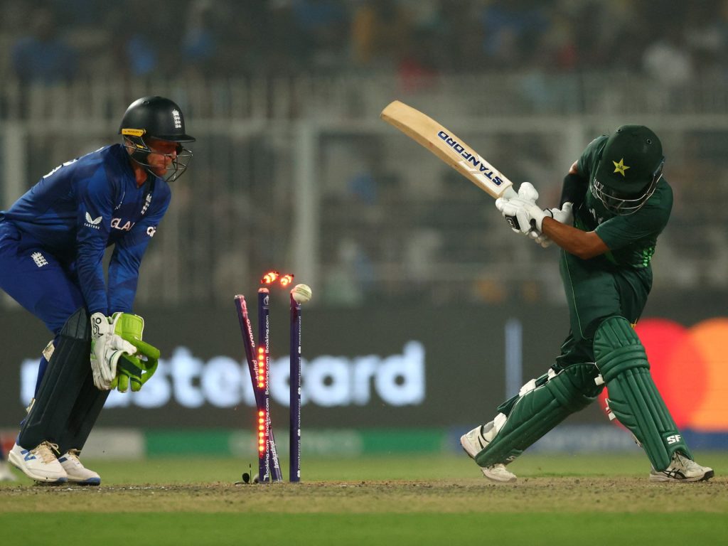 Il Pakistan perde contro l'Inghilterra ed esce dalla Coppa del mondo di cricket