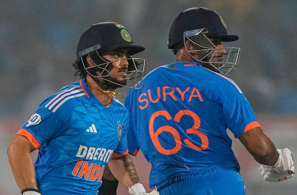 L'India ha battuto l'Australia per due wicket nella prima partita di cricket T20