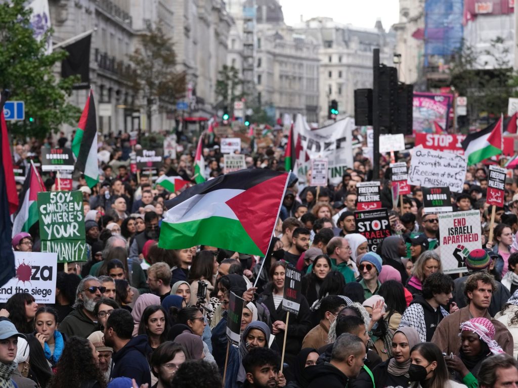 L'opposizione alla marcia del Giorno dell'Armistizio per Gaza è un segno della crisi morale del Regno Unito