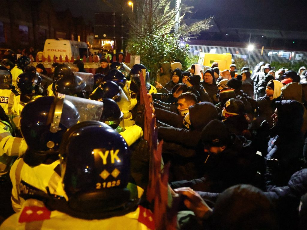 I tifosi del Legia Varsavia compaiono in tribunale nel Regno Unito per le violenze prima della partita dell'Aston Villa