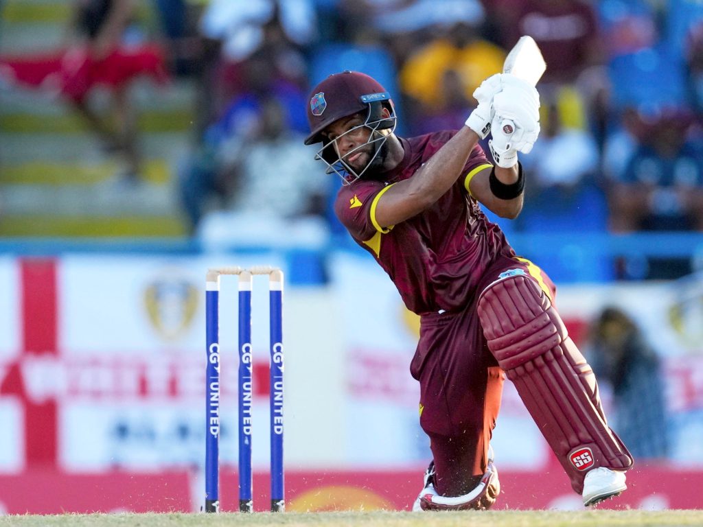 Cricket: Hope ispirata a Dhoni aiuta le Indie occidentali a battere l'Inghilterra nel primo ODI