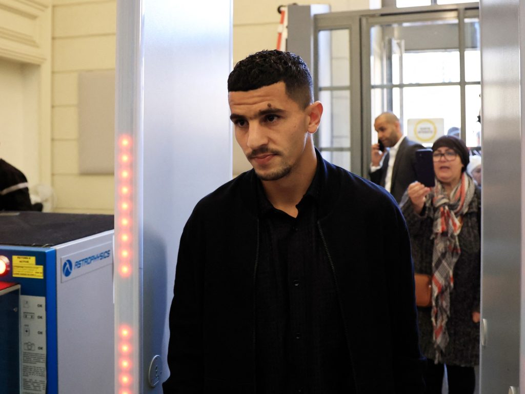 Il calciatore algerino Youcef Atal condannato in Francia per la guerra di Gaza