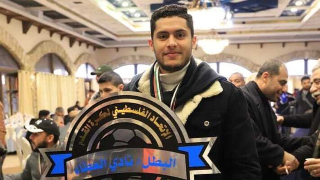 Il viaggio di un calciatore di Gaza dal campo all'ospedale durante la guerra in Israele