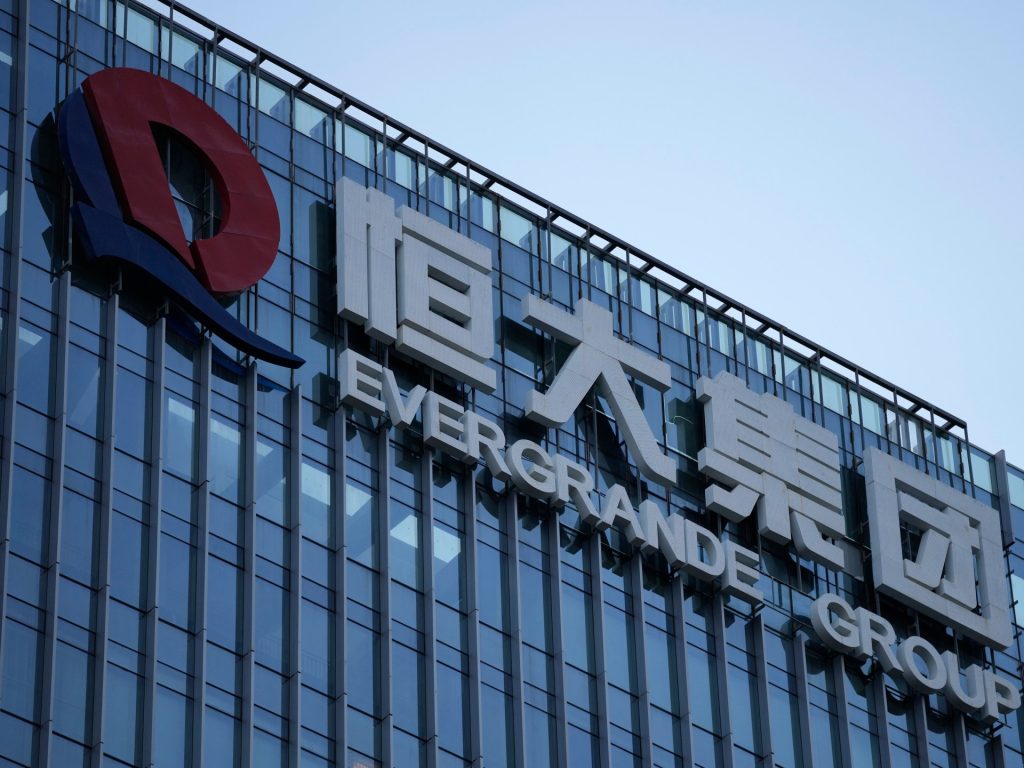Il colosso immobiliare cinese Evergrande ha ordinato la liquidazione poiché le trattative sul debito falliscono