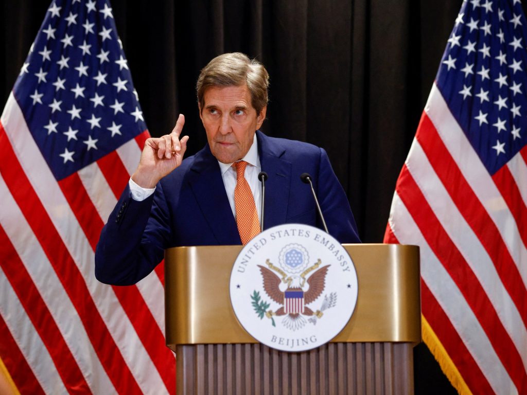 L'inviato americano per il clima John Kerry si dimetterà: rapporti