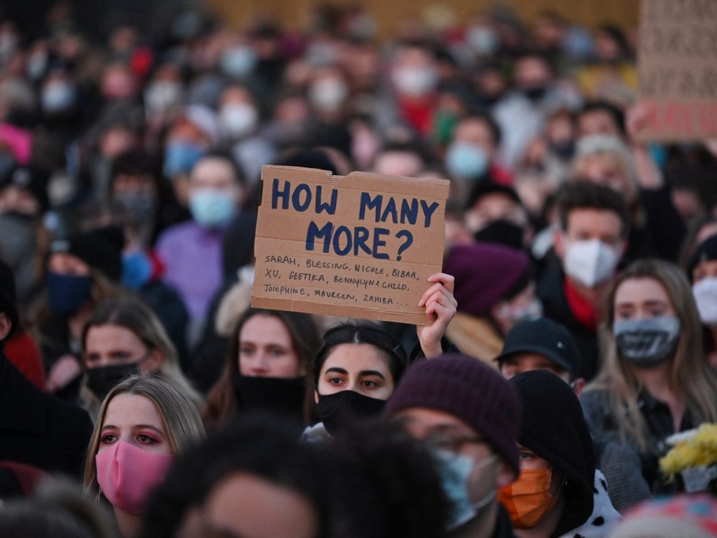 Il problema con la polizia britannica non sono “solo alcune mele marce”