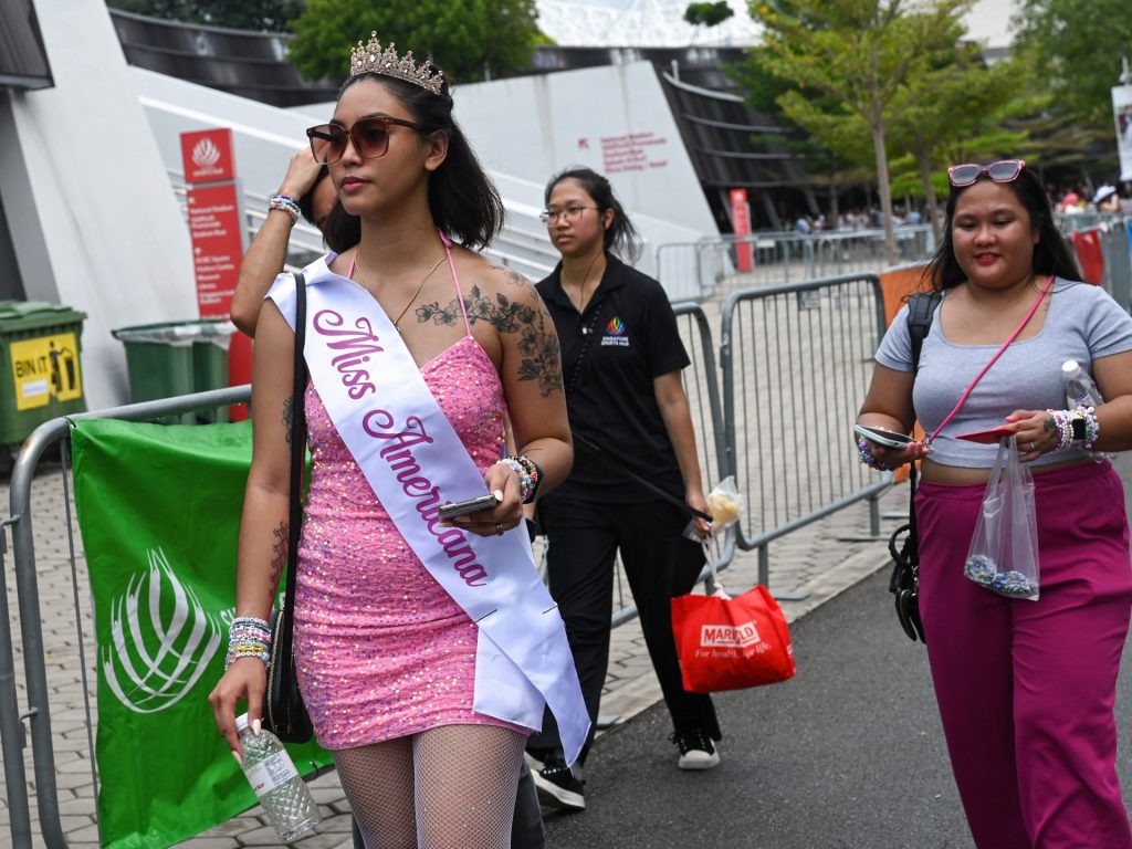 Singapore minimizza l'acconto a Taylor Swift tra le lamentele dei vicini