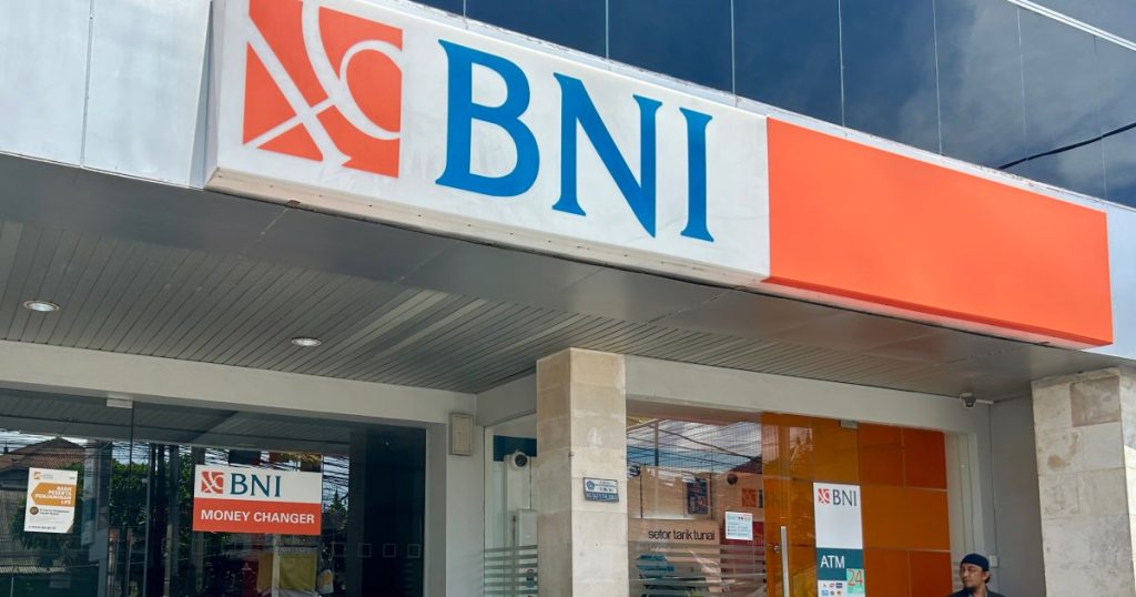 Nella più grande banca indonesiana i risparmi dei clienti possono svanire con un clic