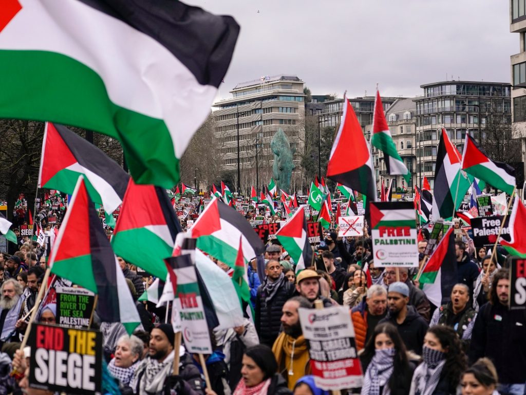 In tutto il mondo occidentale, l’opinione pubblica sulla Palestina sta finalmente cambiando