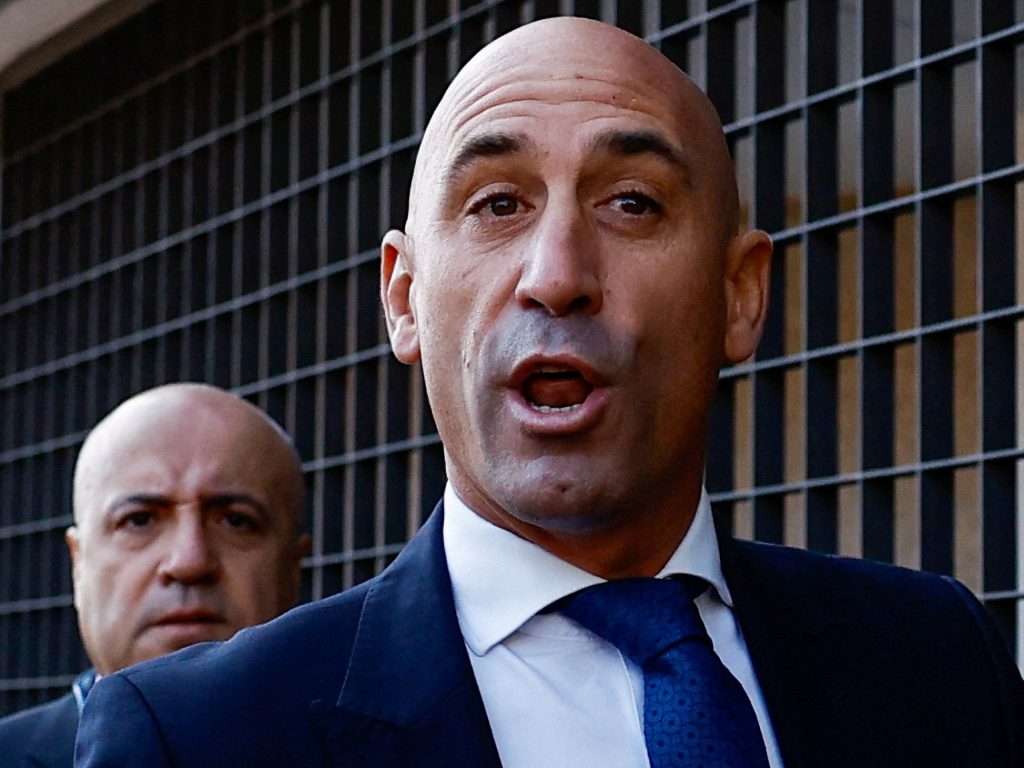 Luis Rubiales nega "irregolarità" nell'indagine sulla corruzione nel calcio spagnolo