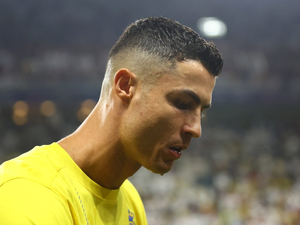 Ronaldo di Al Nassr viene espulso mentre l'Al Hilal vince la semifinale della Supercoppa Saudita