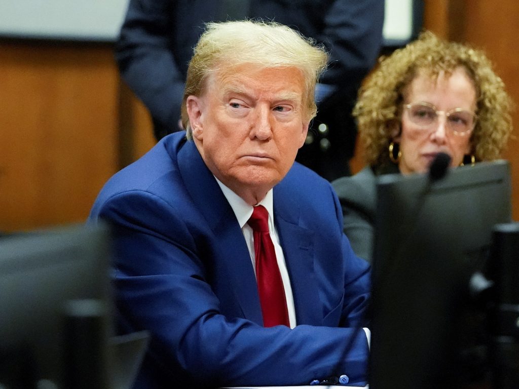 Trump emette una cauzione da 175 milioni di dollari in caso di frode per evitare sequestri di beni