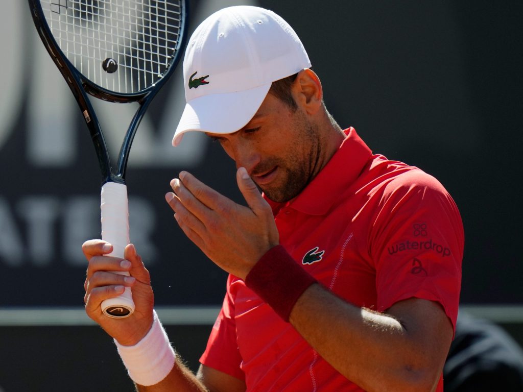 Il cileno Tabilo batte in grande sorpresa la testa di serie Djokovic agli Open d'Italia