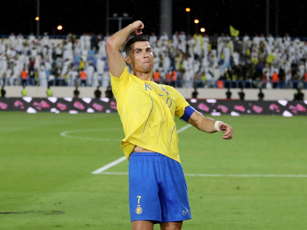 Ronaldo è di nuovo in cima alla lista degli atleti più pagati stilata da Forbes, Rahm al secondo posto