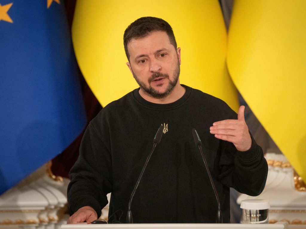 Zelenskyj ucraino licenzia il capo della guardia di stato per complotto omicida