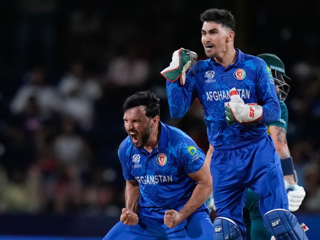 L'Afghanistan batte l'Australia di 21 punti, gara aperta alle semifinali della Coppa del Mondo T20