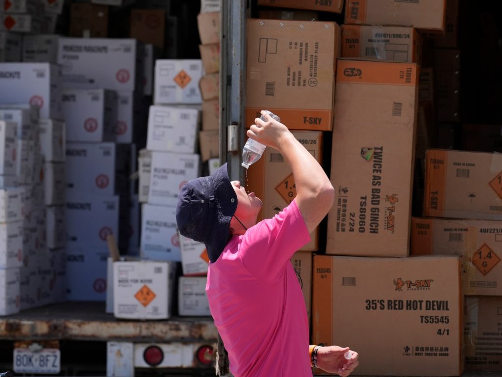 Il diritto di bere?  Dentro il dibattito per proteggere i lavoratori americani dal caldo