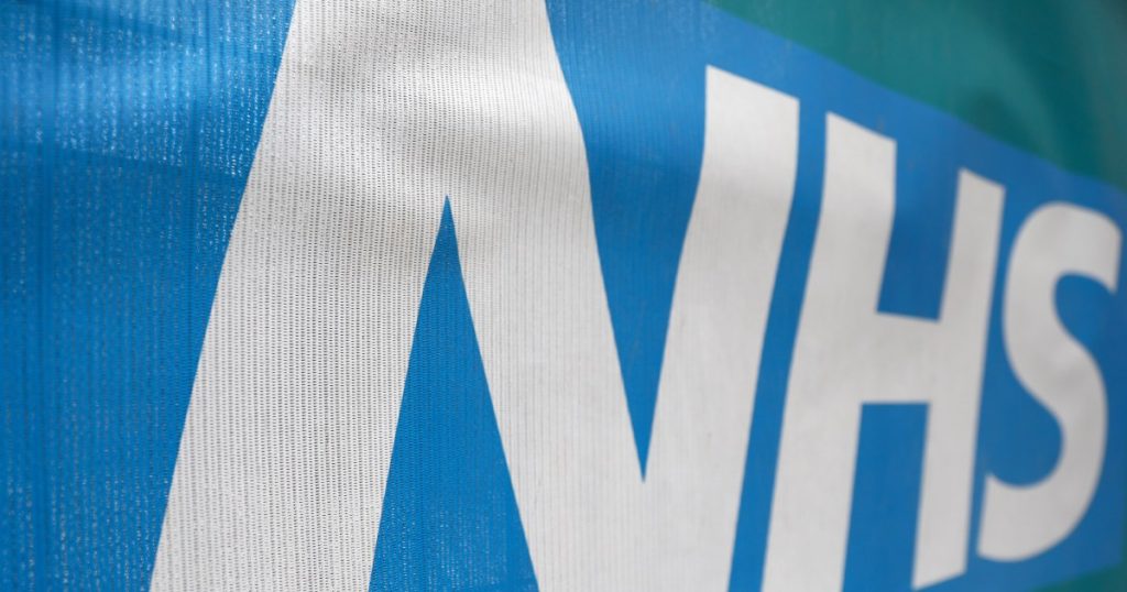 7,6 milioni: come la lista d'attesa per l'assistenza sanitaria in Inghilterra è triplicata sotto i conservatori