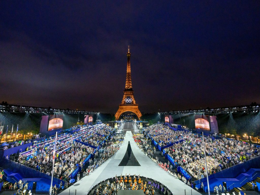 La cerimonia di apertura delle Olimpiadi di Parigi è stata un insulto per milioni di persone
