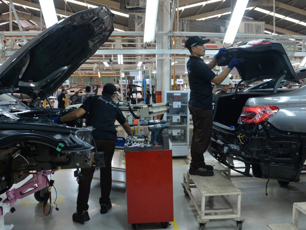 Secondo un rapporto, nove delle dieci maggiori aziende mondiali non rispettano i diritti umani