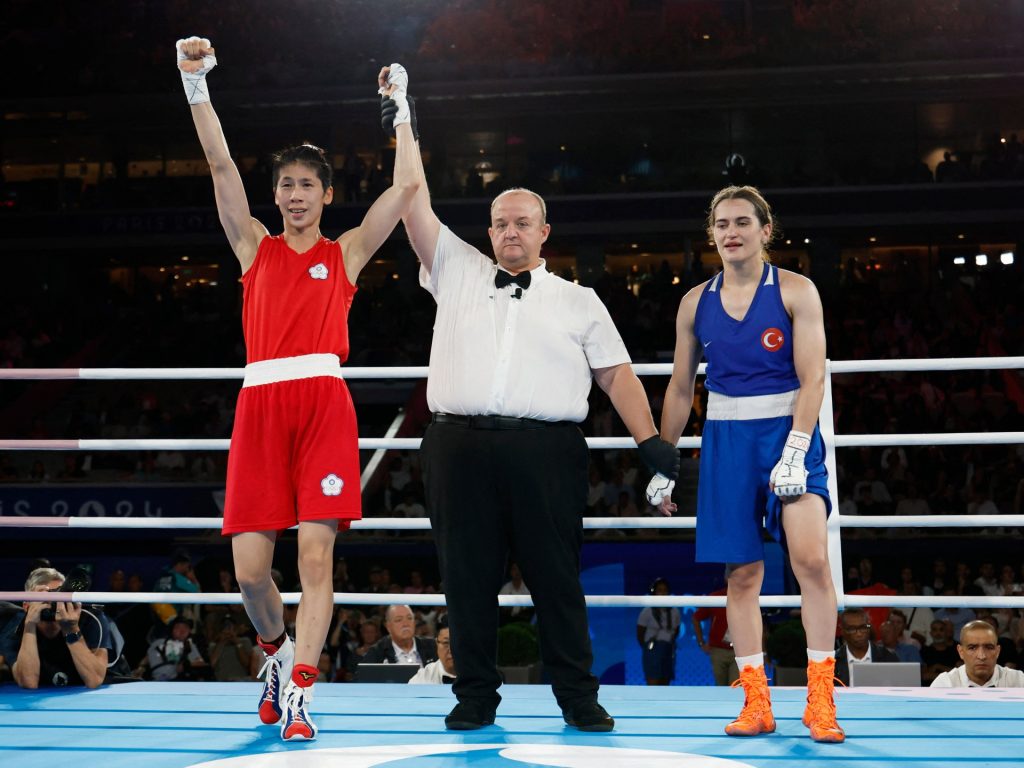 Lin Yu-ting di Taiwan vola verso la finale olimpica di pugilato nonostante la disputa di genere