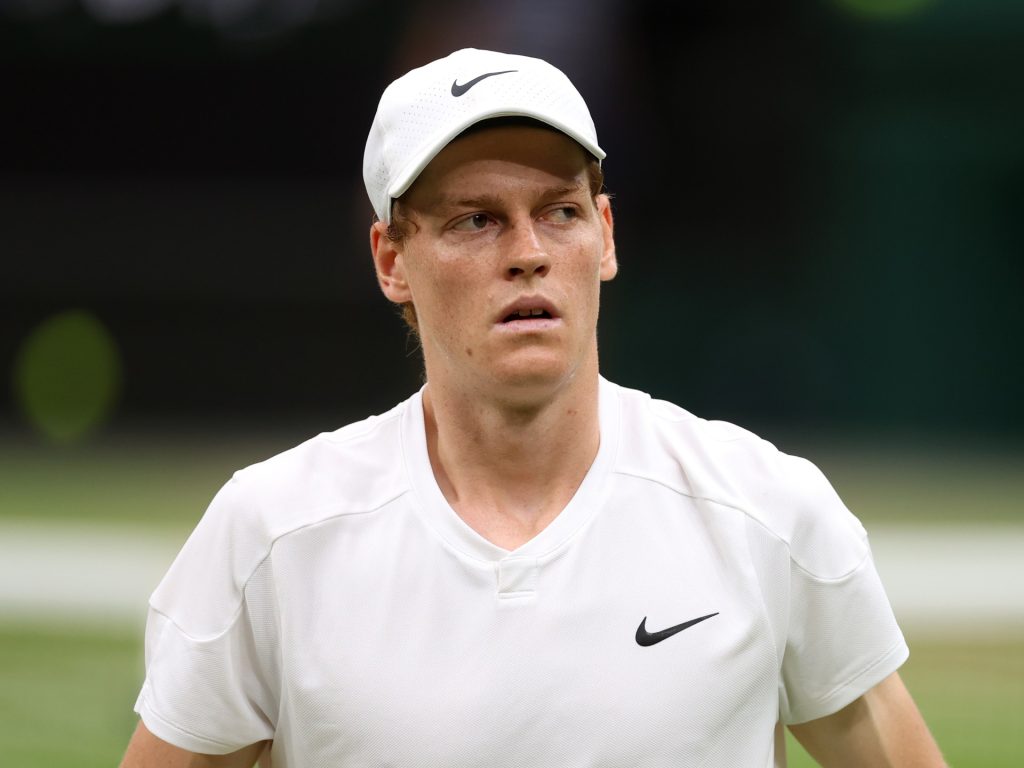 I giocatori denunciano doppi standard dopo che Sinner è sfuggito alla squalifica per doping nel tennis