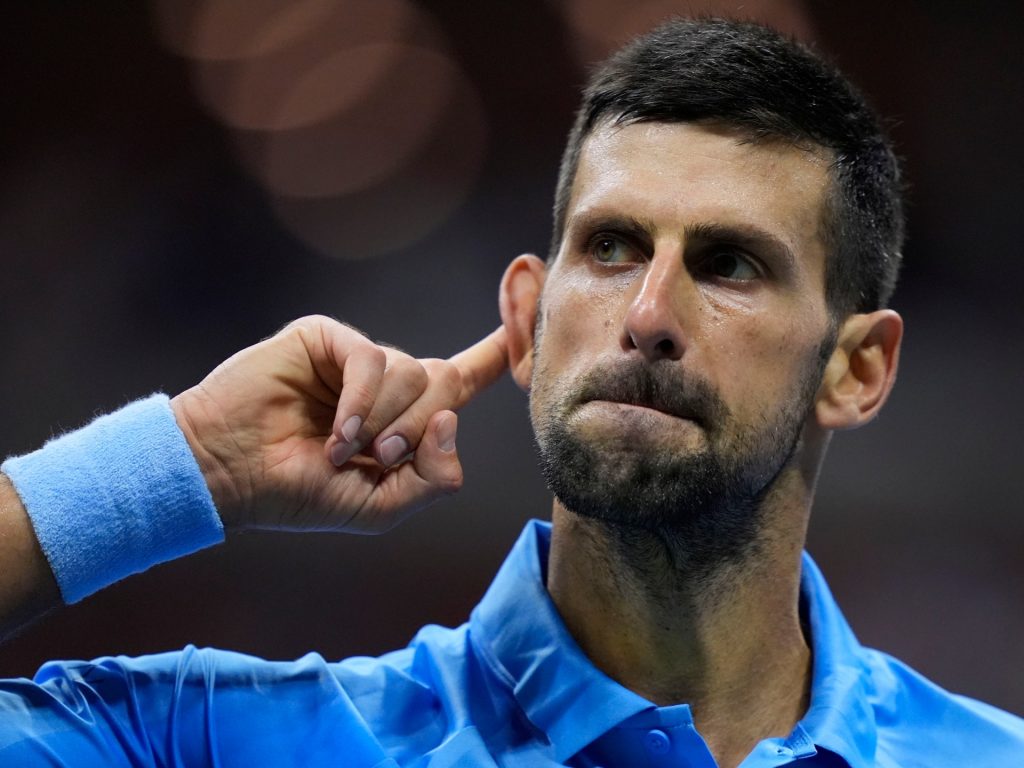 Il campione in carica Novak Djokovic eliminato dagli US Open