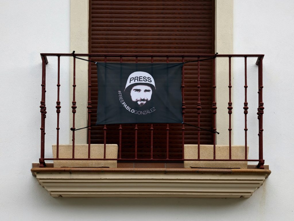 Chi è Pavel Rubtsov, il giornalista liberato nello scambio di prigionieri tra Russia e Occidente?