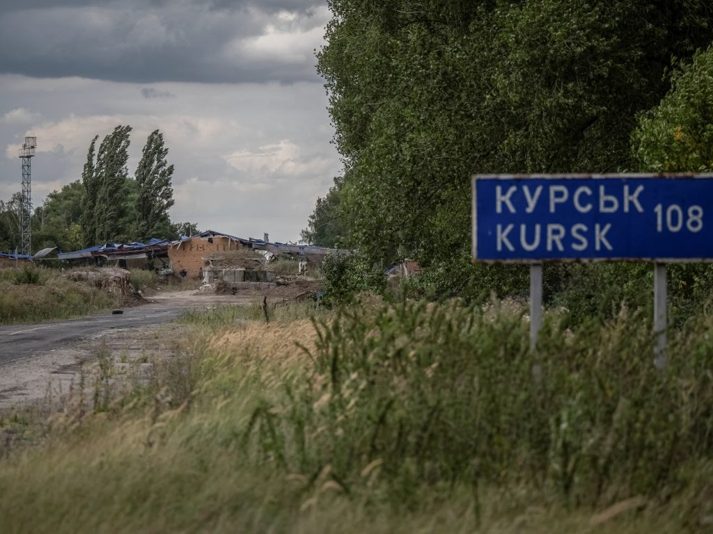 La Russia evacua migliaia di persone da Kursk mentre le forze ucraine avanzano