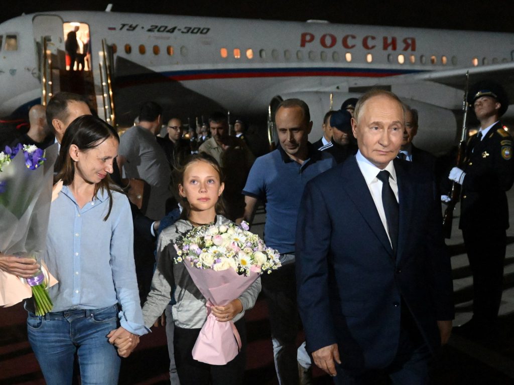 La "diplomazia degli ostaggi" russa dà i suoi frutti: la decodificazione di uno scambio di prigionieri in tempo di guerra