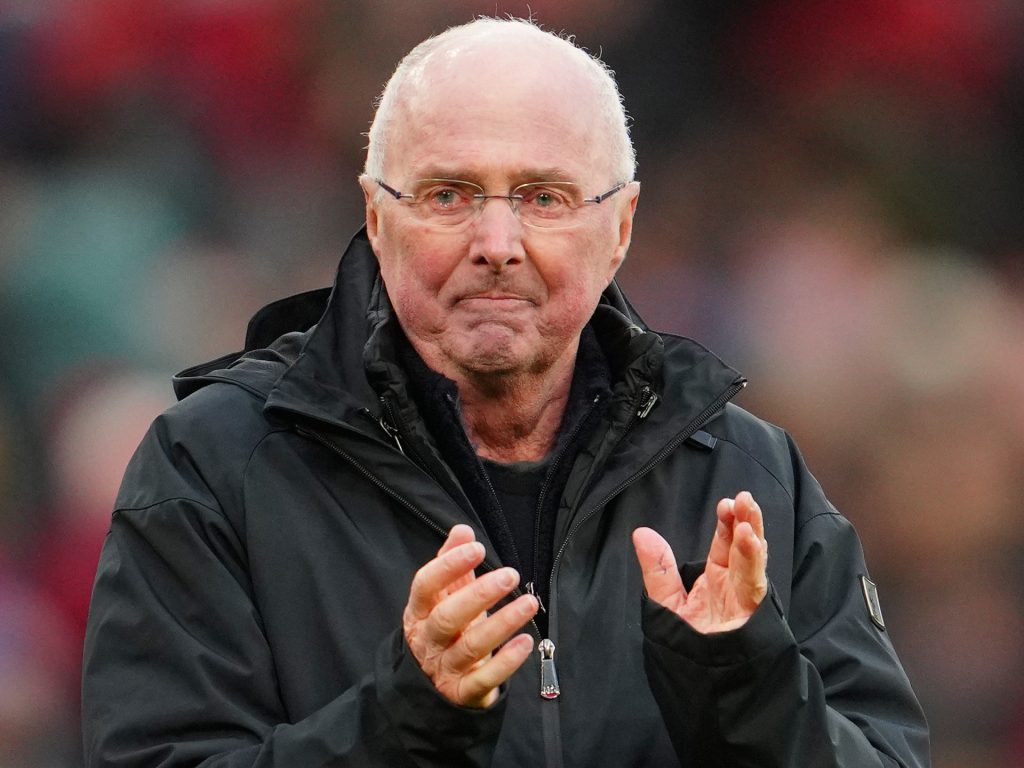 L'ex allenatore della nazionale inglese di calcio Sven-Goran Eriksson muore all'età di 76 anni