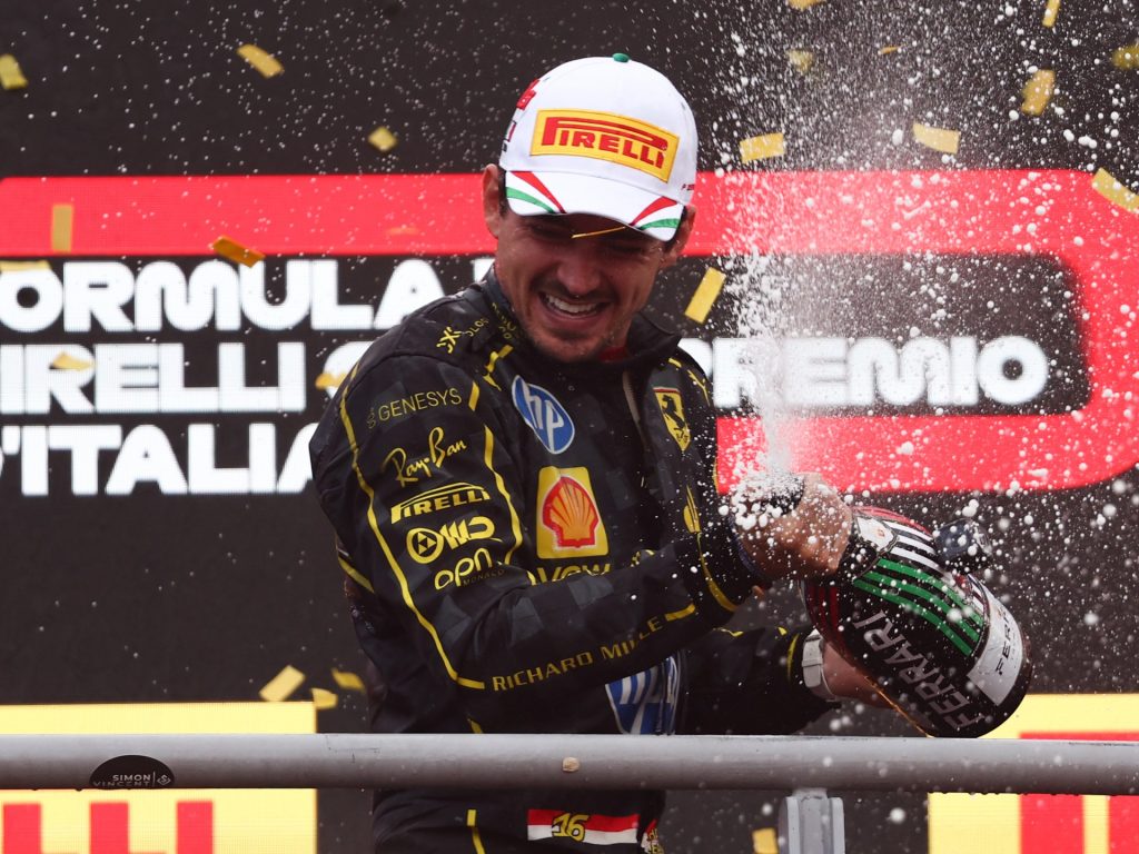 Leclerc regala alla Ferrari la vittoria casalinga in Formula Uno al Gran Premio d'Italia