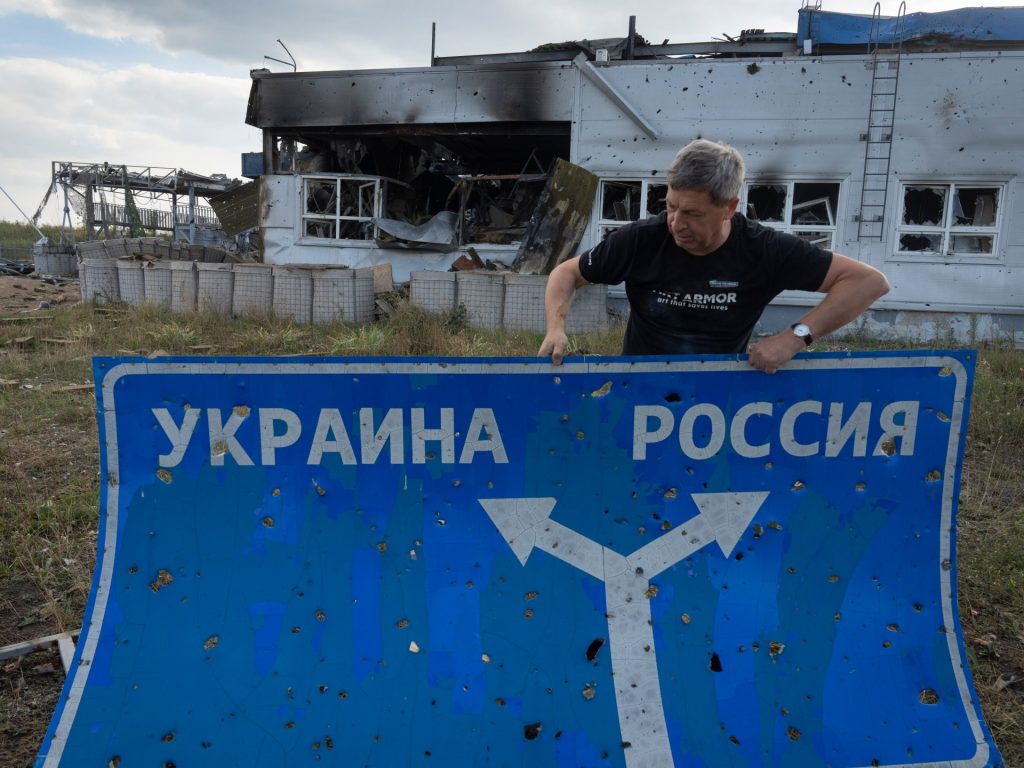 La Russia si scaglia contro l'incursione "terroristica" a Kursk e ritira gli aerei
