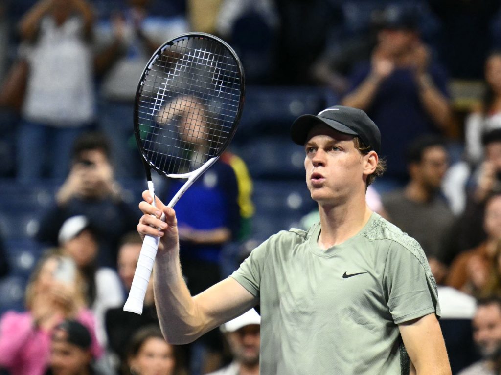 Sinner, Swiatek e Medvedev ottengono facili vittorie e accedono ai quarti degli US Open