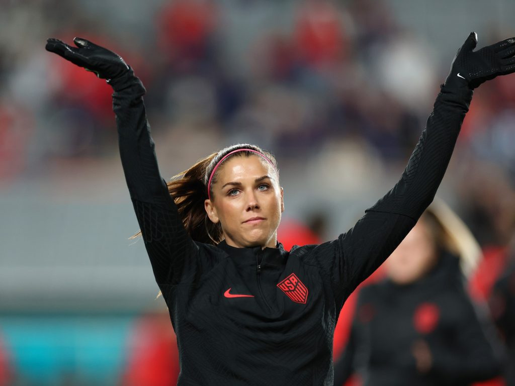 La leggenda del football americano Alex Morgan si ritira prima della nascita del secondo figlio