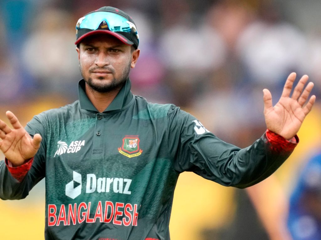 Shakib Al Hasan del Bangladesh lascerà il cricket internazionale nel marzo 2025
