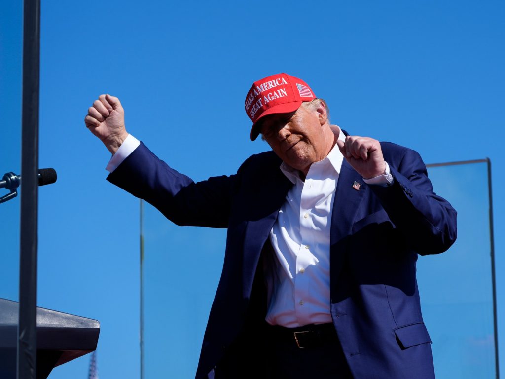 Trump chiede di acquisire le aziende di altre nazioni, ma fornisce pochi dettagli