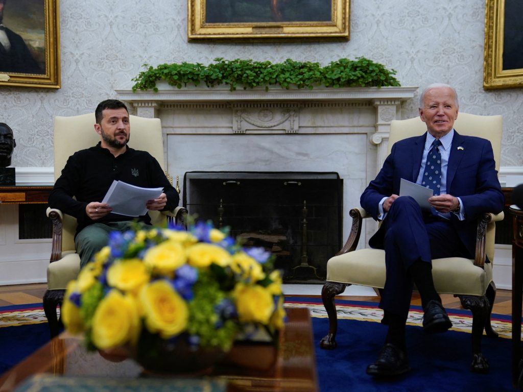 Zelenskyj visita la Casa Bianca mentre il divario partitico cresce in vista del voto degli Stati Uniti
