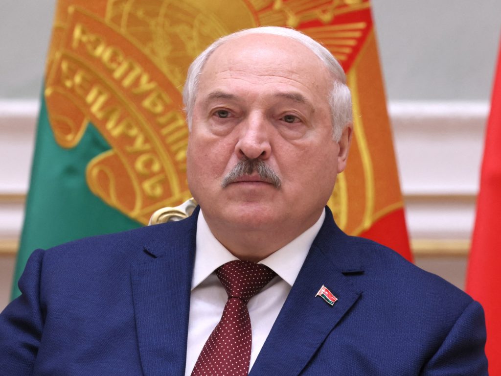 Il presidente bielorusso Lukashenko cercherà il settimo mandato nel voto di gennaio